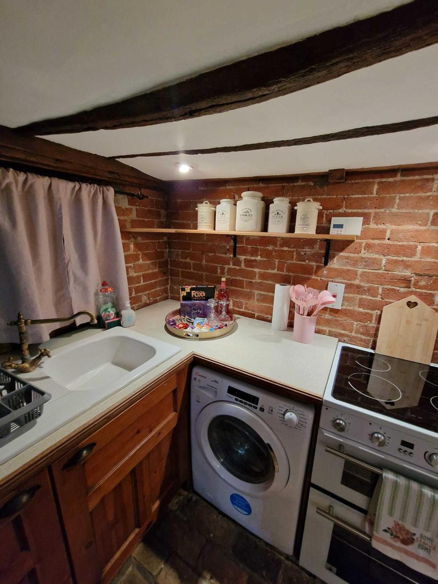 Two Bedroom Grade Ll Cottage At Az Luxury Stays Honey Horsefield With Wifi And Free Parking Hundon Extérieur photo